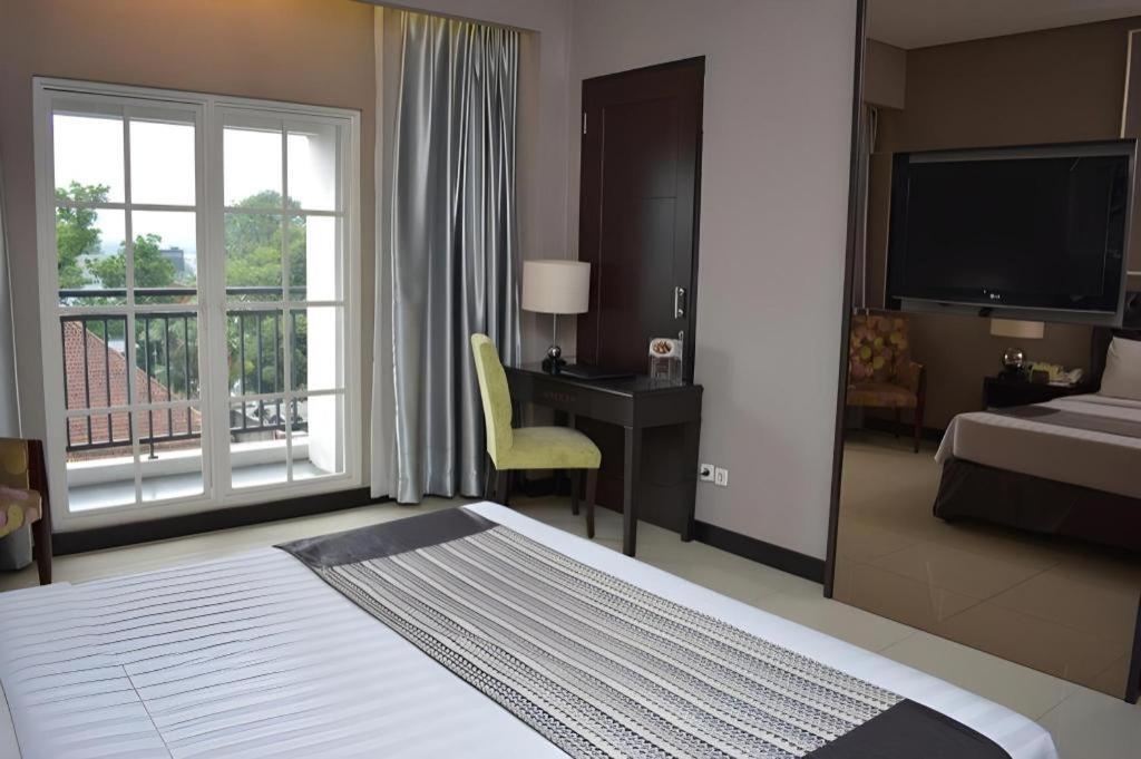 The Mirah Hotel Bogor Exterior foto