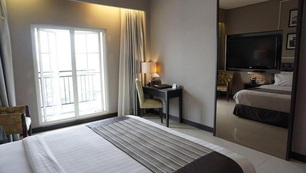 The Mirah Hotel Bogor Exterior foto
