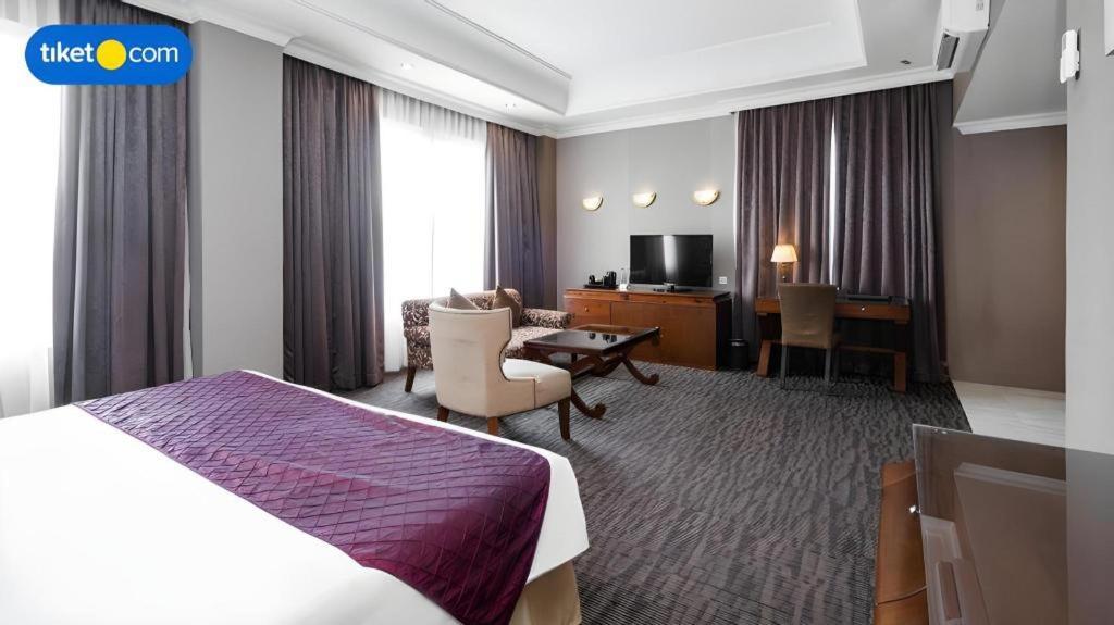 The Mirah Hotel Bogor Exterior foto